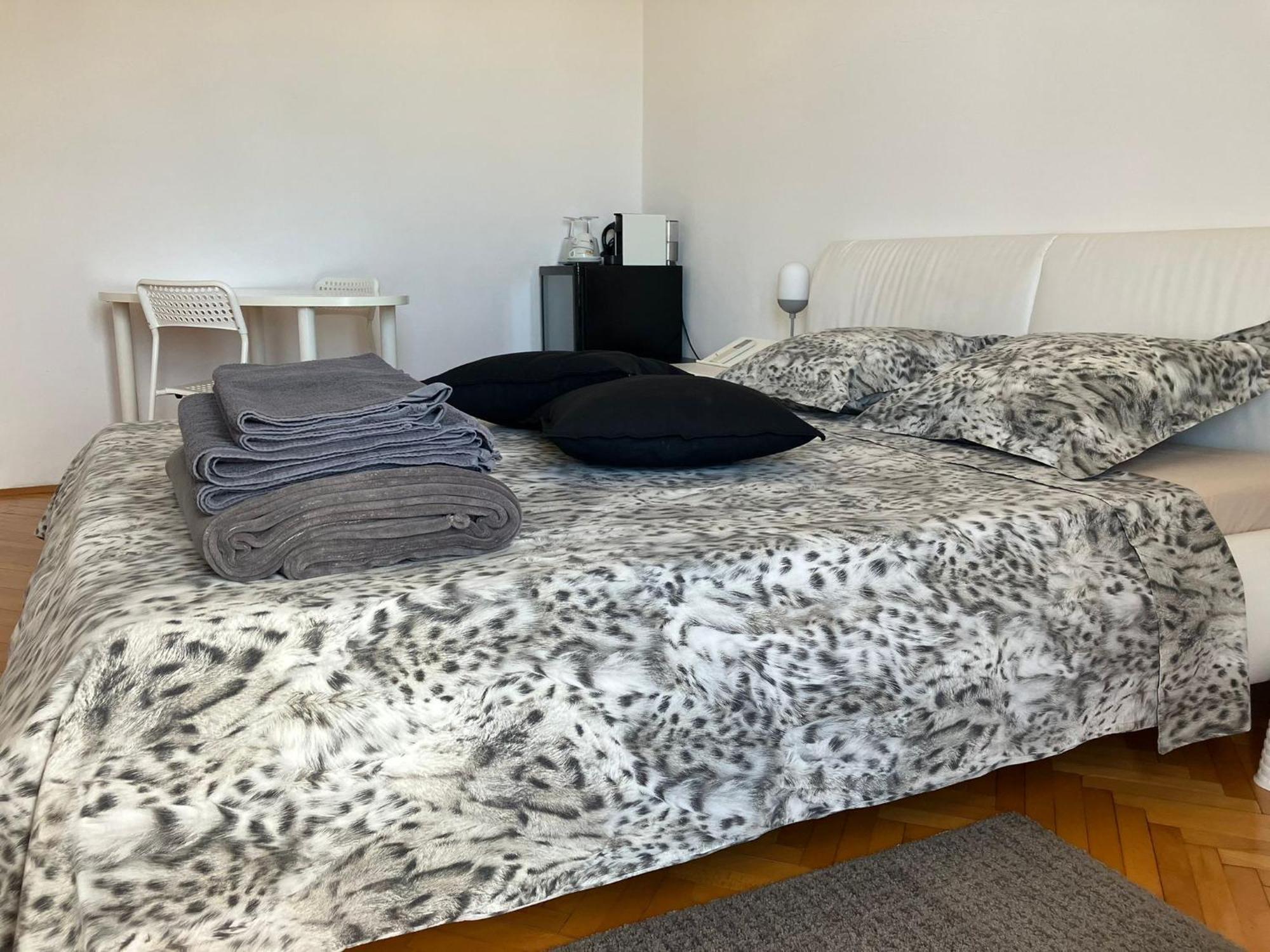 Rooms 22 - Beachfront Primosten Ngoại thất bức ảnh
